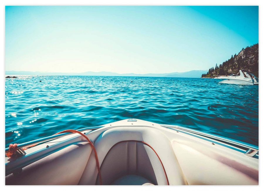 Boot auf offenem Meer Poster