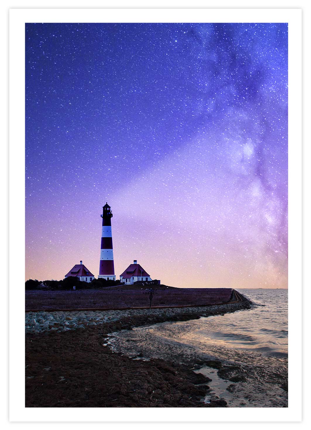 Leuchtturm am Strand Poster mit Passepartout