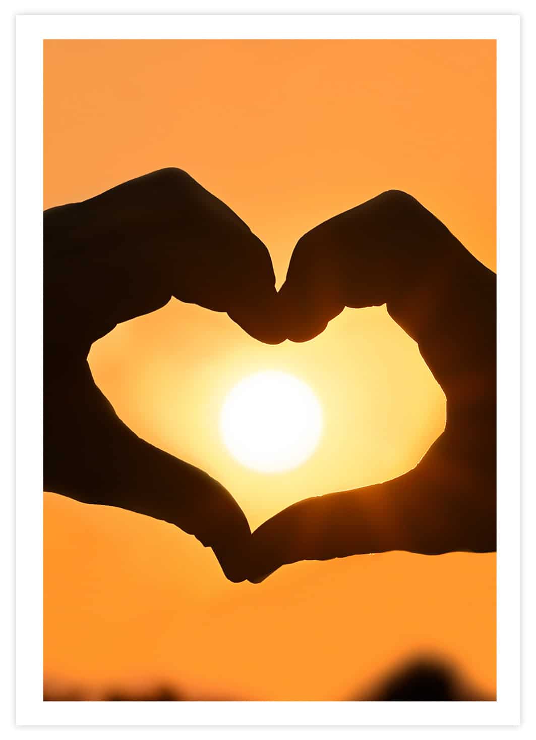 Herz in Sonnenuntergang Poster mit Passepartout